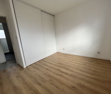 Location Maison 5 pièces 116m² PONT ST MARTIN 44860 - Photo 3