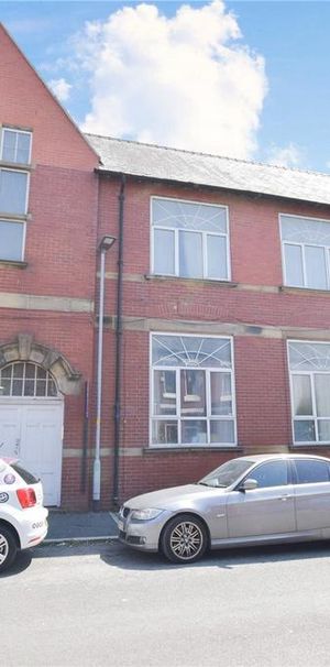 1 bedroom flat to rent - Photo 1