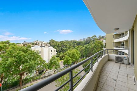 Fabulous One Bedroom with a Sunny North Aspect & Views - Photo 4