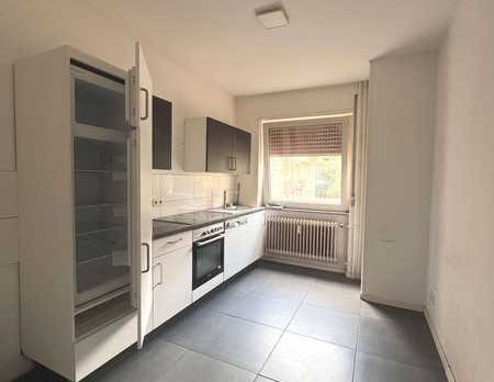 Moderne zwei Zimmer Wohnung mit Balkon und Einbauküche! - Foto 1