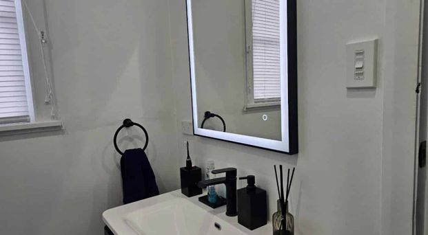 Your Orakei Sanctuary Awaits! - Photo 1