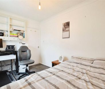 2 bedroom maisonette to rent - Photo 4