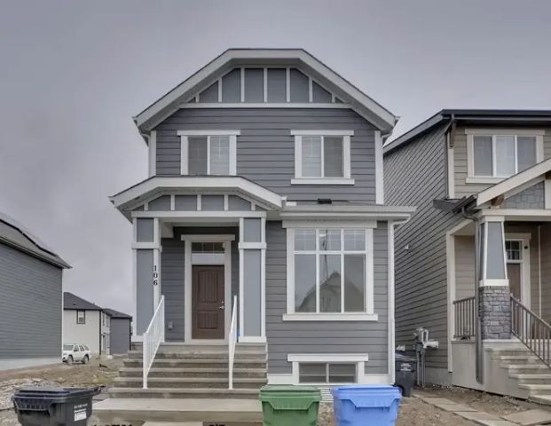 Mahogany 4 Bed 3 Bath Cozy House | Calgary - Photo 1