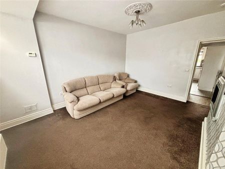 2 bedroom terraced house to rent - Photo 2