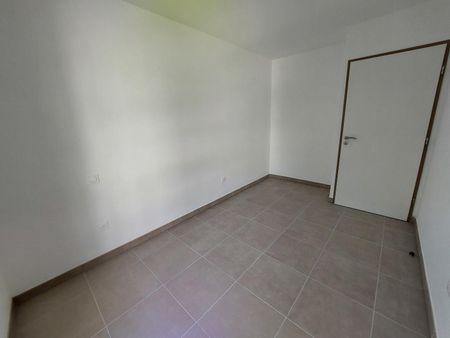 location Appartement T3 DE 66.64m² À NIMES - Photo 5