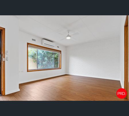2/6 Minto Street, Quarry Hill, Vic 3550 - Photo 3