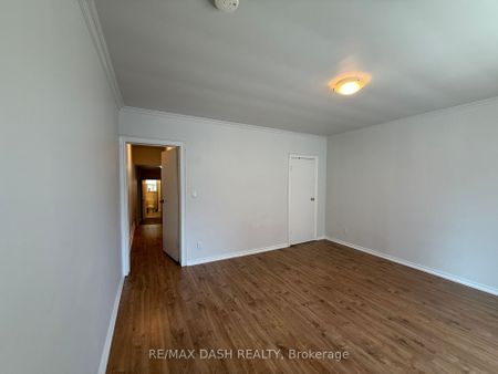 For Lease - 2471 Dundas Street Unit# UPPER, Toronto, Ontario - Photo 3