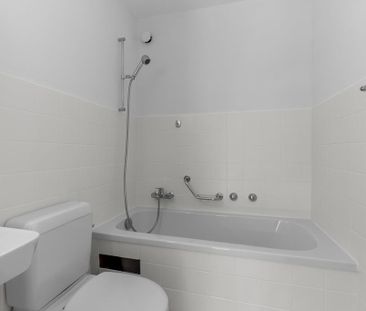 Grosse Aktion! - Gemütliche 3.5 Zimmer-Wohnung mit Balkon! - Foto 5