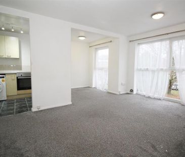 2 bedroom maisonette to rent - Photo 1