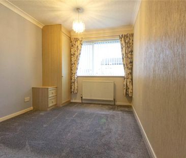 2 bedroom semi-detached bungalow to rent - Photo 6