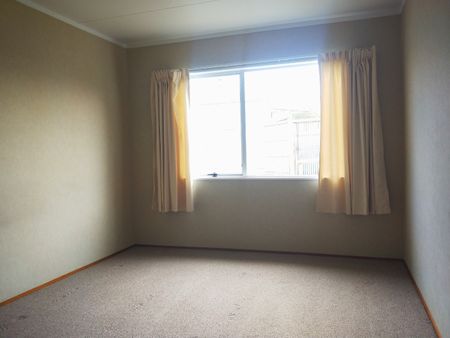 Lanark Crescent, Tamatea - Photo 3