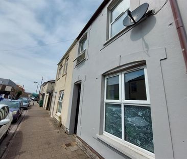 6 Bed Room To Let On Topaz Street, Cardiff - Photo 1