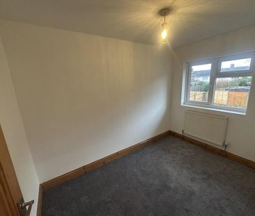 4 bedroom house to rent - Photo 2