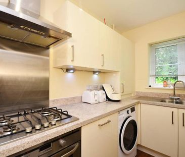 3 bedroom terraced house to rent - Photo 1