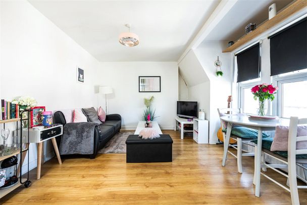 Streatham High Road, Streatham, SW16, London - Photo 1