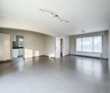 Zeer ruime villa met 4 slpkrs gelegen op TOP locatie - Photo 5