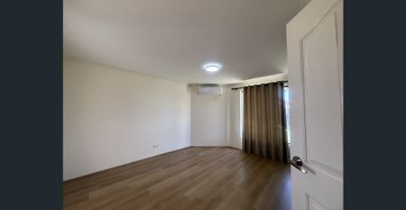 SPACIOUS FAMILY HOME WITH SOLAR - HOME OPEN 16.02.2026 @4.30PM - Photo 4