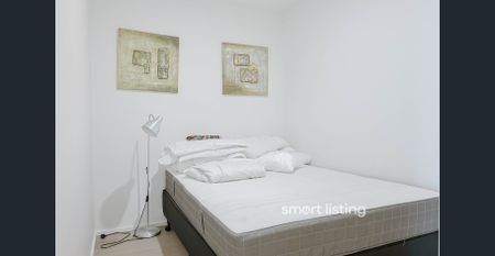 Furnished One-Bedroom Apartment with Study - Spectacular Views! - Photo 4