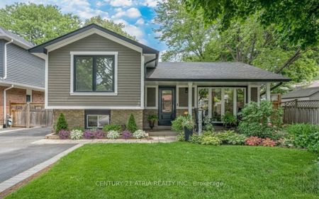 For Lease - 1319 Oxford Avenue, Oakville, Ontario - Photo 4