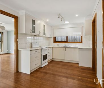 Spacious Family Home with Large Garage in Prime Safety Beach Location. - Photo 3