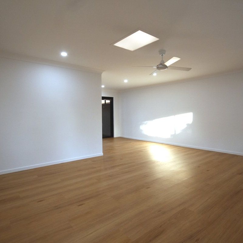 Spacious Family Duplex in a Convenient Ashmore Location - Photo 1