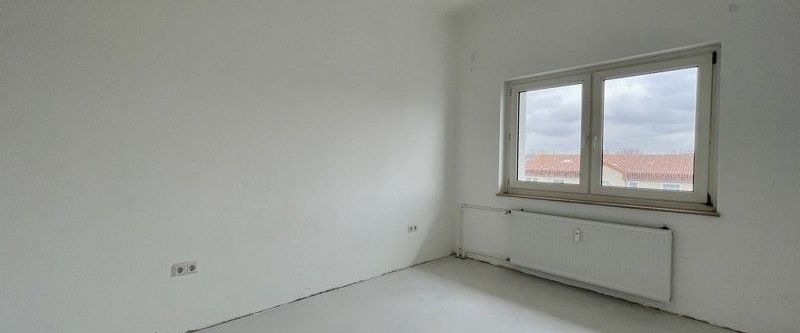 Geräumige 2,5-Zi.-Wohnung mit Balkon! - Foto 1