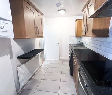 Room in a Shared House, London, W10 - Photo 1
