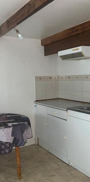 Location Appartement 1 pièce 31m² BOURG EN BRESSE 01000 - Photo 1