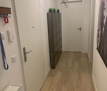 Schöne 4-Zimmer Wohnung mit Balkon in Rotenburgsort ab 15.12 - Photo 1