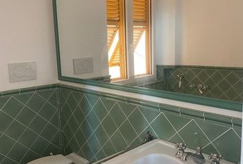 Via Gaetano Colombo, Genova, Liguria 16122