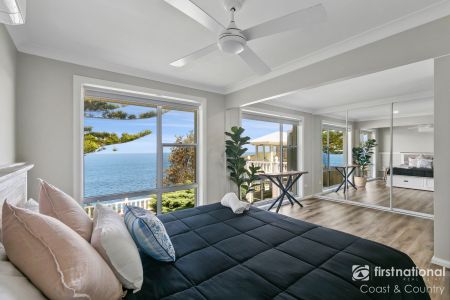 Seaside Oasis - Stunning Coastal Home with Ocean Views - Photo 4