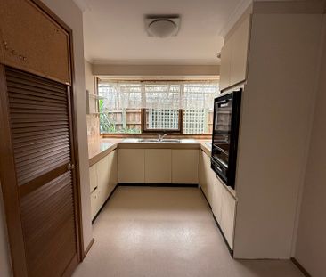 134 Fordholm Road, Hampton Park VIC - Photo 6