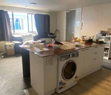 ROOM AVAILABLE IN SHARED FLAT: POWER AND WIFI included - Photo 3