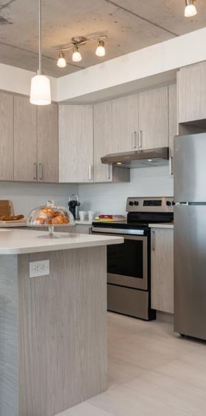 Superbe condo 5-1/2 (3 chambre / salle de bain + salle d'eau) à louer dans Laval - Photo 1