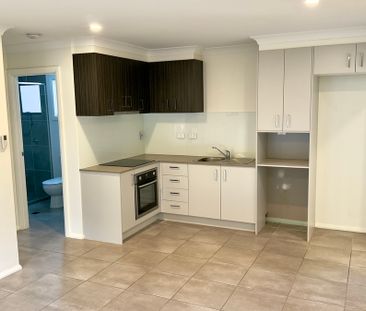 One Bedroom Townhouse in Coomera - Ready To Call Home - Photo 5