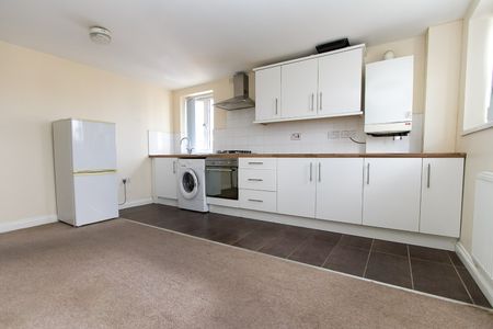 2 Bed Flat, Carter Road, CV3 - Photo 3
