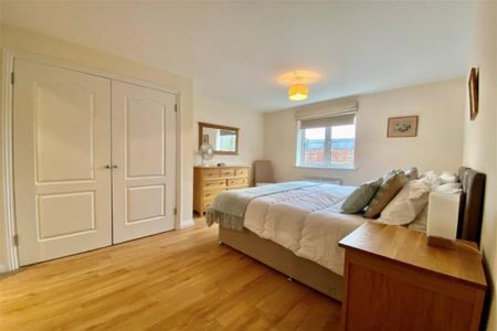 2 bedroom apartment to rent - Photo 4