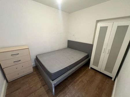 3 bedroom ground floor flat to rent - Photo 5