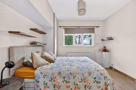 Field Common Lane, Walton-on-thames, KT12 - Photo 5