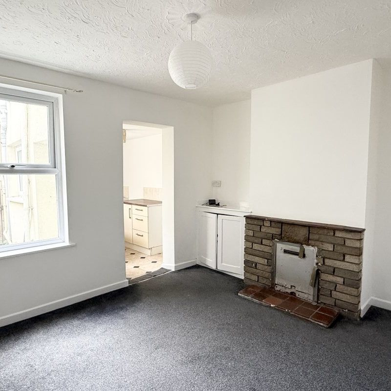 Bevan Street West, LOWESTOFT - Photo 1