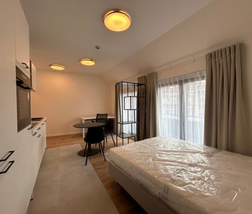 Studio met privatief terras - historische binnenstad - Photo 1