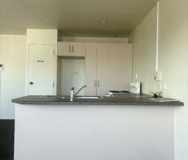 Positioned in a sought-after central location, this tidy apartment ... - Photo 3