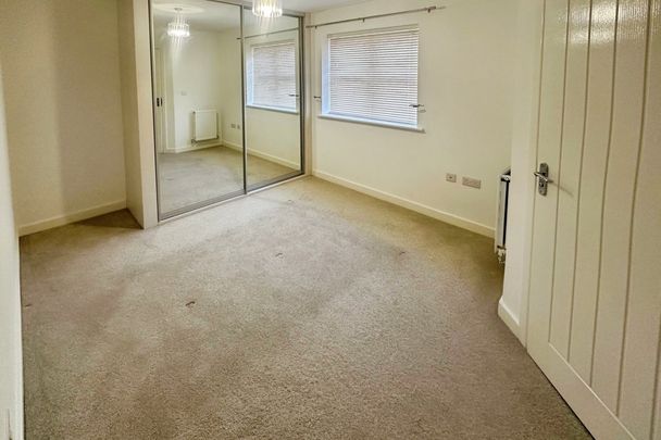 All Saints Road, LINCOLN - Photo 1