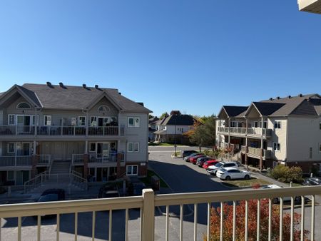 For Lease - 143 Oldfield Street Unit# F, Barrhaven, Ontario - Photo 3