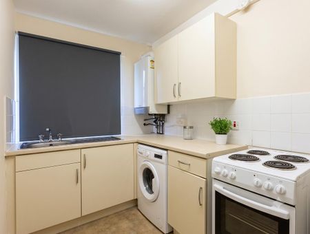 1 bedroom semi-detached house to rent - Photo 5