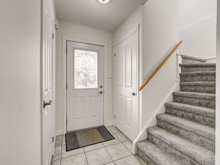For Lease - 23 Beaverton Drive, Hamilton, Ontario - Photo 4