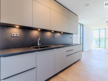 Pronájem bytu 2+kk 75 m2 - Fotografie 3