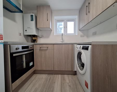 Ascot Road, London N18 - Photo 4