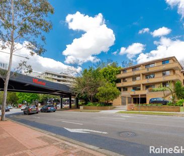 Prime Location Living in Parramatta! - Photo 2