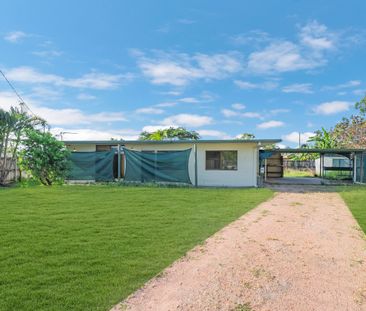 Freshly Painted Family Home in a Quiet Court - Ready to Move In! - Photo 6